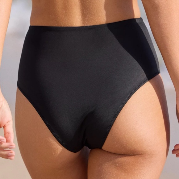 New Aerie Cheeky Black Bikini Bottom Size XS - Picture 3 of 13